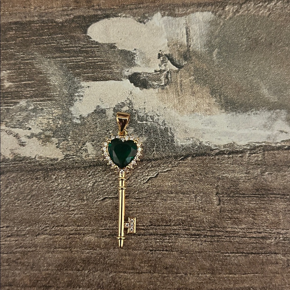 Gold plated Key Pendant with Green Heart
